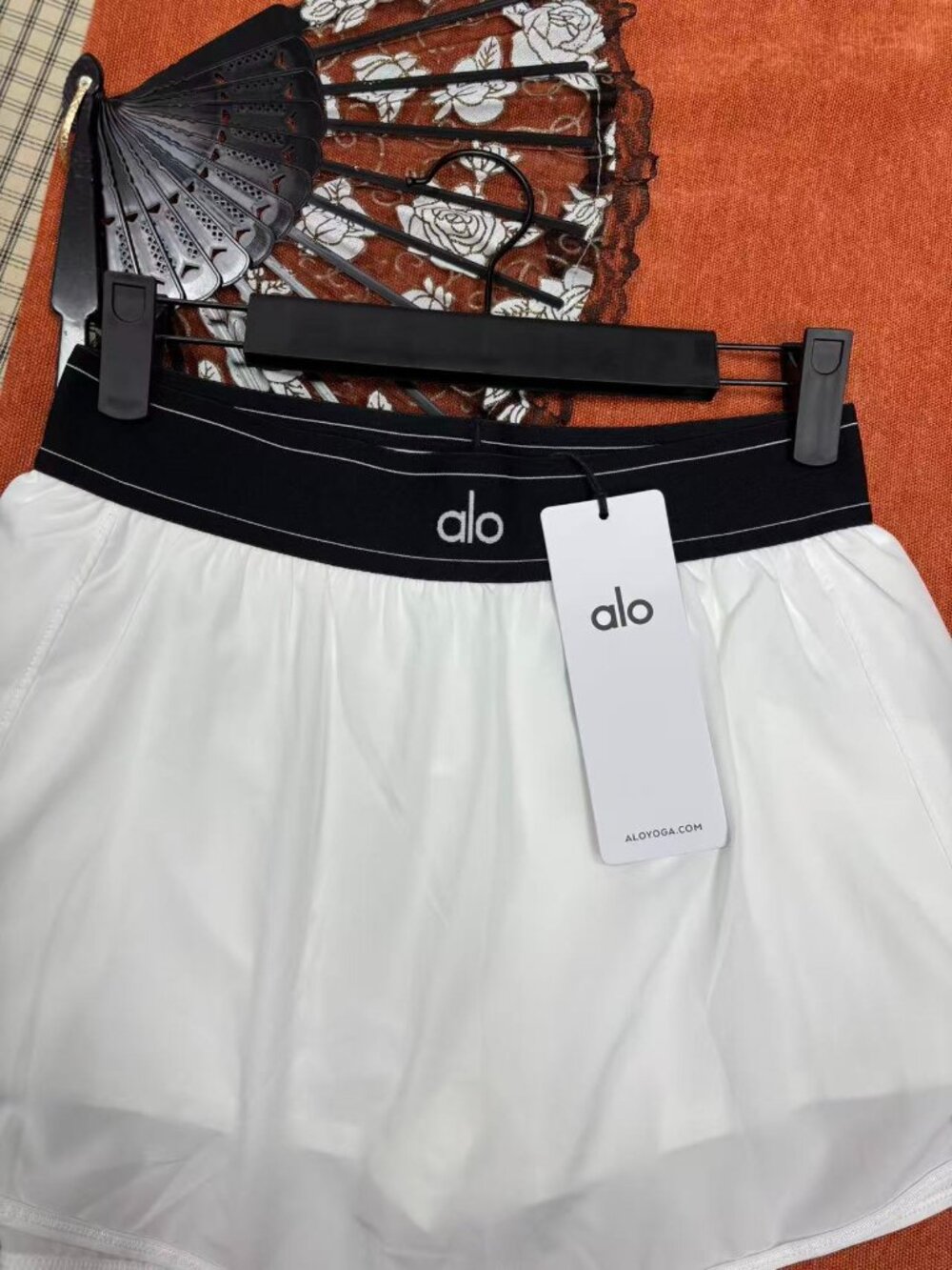 🖤ALO Yoga Match Point Tennis Skirt White Mini Skirt Sporty Style - Picture 5 of 8